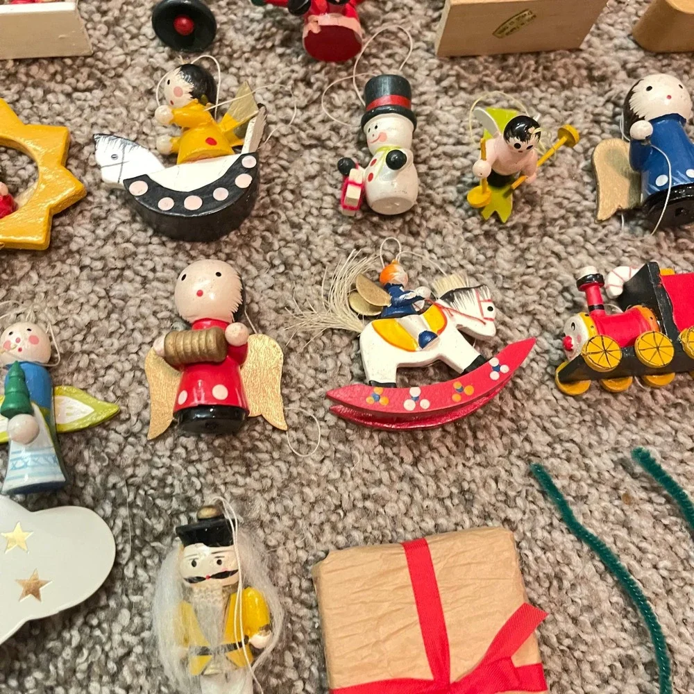 Vtg kitschy 70s plush Wooden felt ceramic Christmas‎ Tree Ornament lot 32 taiwan